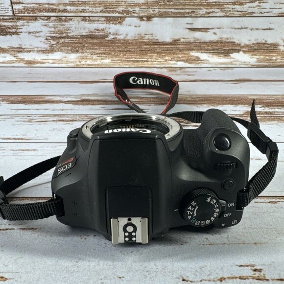 Canon Rebel EOS T6 Digital Camera FOR PARTS OR REPAIR 24.2 mp EXC Body UNTESTED - Picture 4 of 5